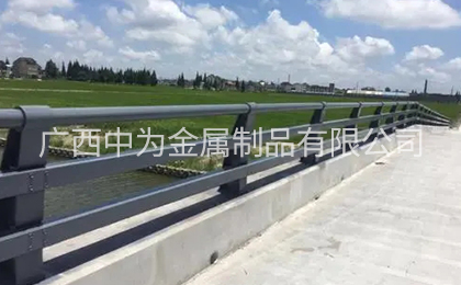 桥梁护栏